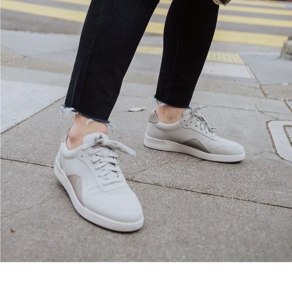 Everlane Other - NEW Everlane Cloud Gray ReLeather Court Sneaker in Size 10